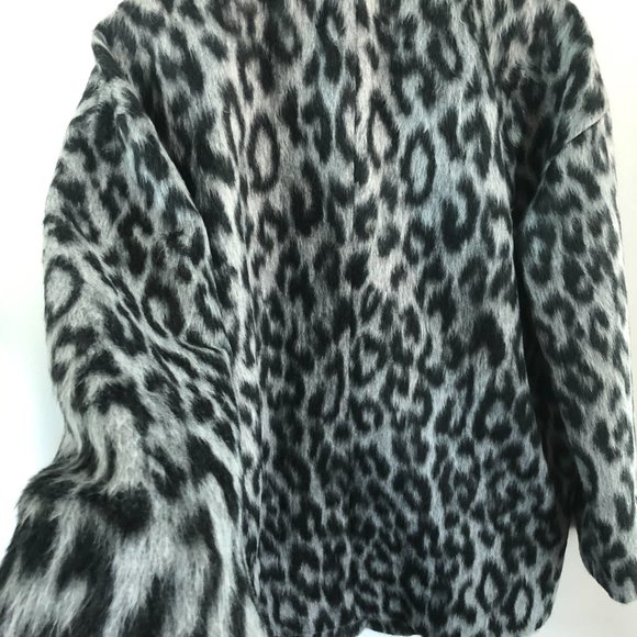 Coat - Picture 2 of 7